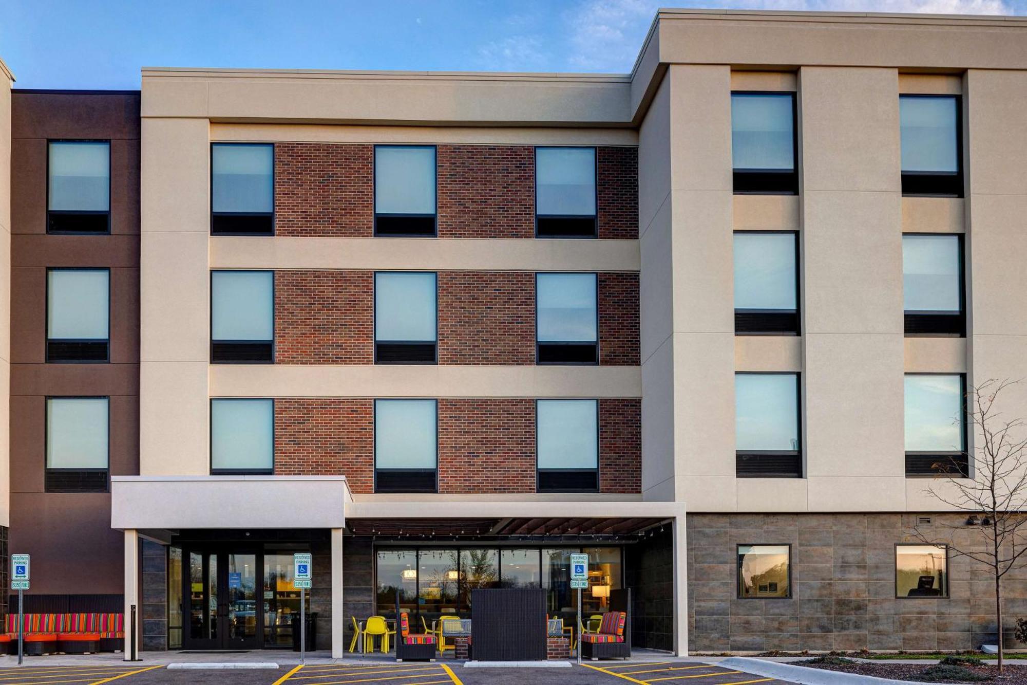 Home2 Suites By Hilton Dekalb Exterior foto